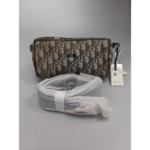 Preloved Dior Roller Messenger Bag in Dior Oblique jacquard canvas-26092849-BX