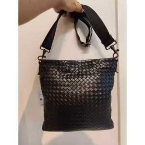 Preloved Bottega Veneta Intrecciato Flat Messenger Bag in Black Nappa Leather-26101005-BX