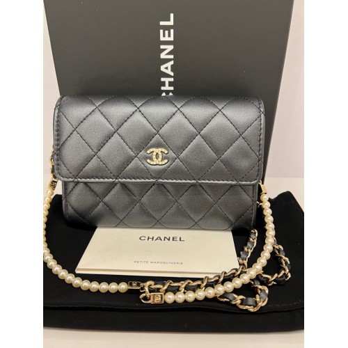 Chanel Wallet on Chain Iridescent, Gold Tone Hardware