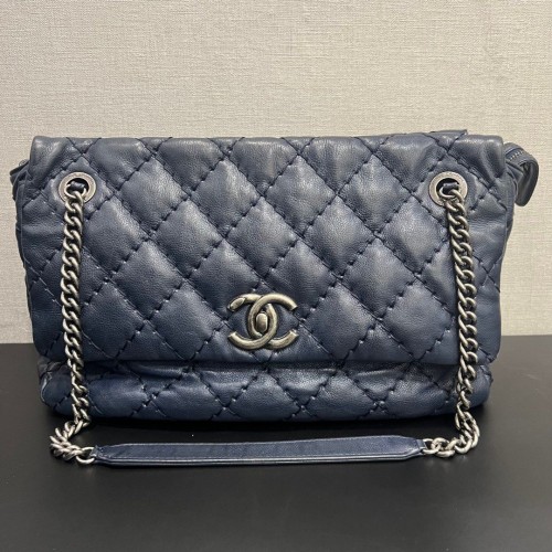 Chanel Shoulder Bag Navy Calf leather, Ruthenium Hardware