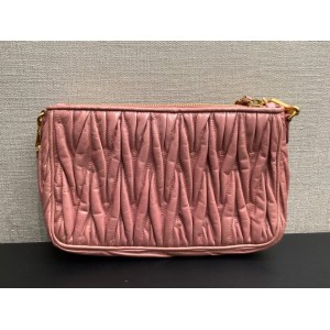 Matelasse Short handle Shoulder Bag