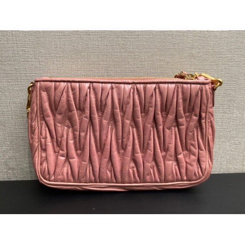 Matelasse Short handle Shoulder Bag