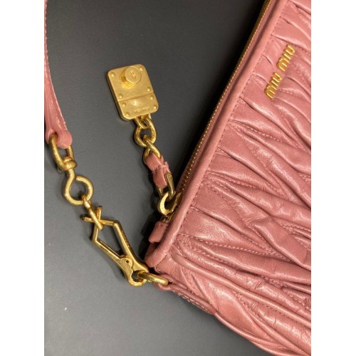 Matelasse Short handle Shoulder Bag