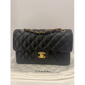 Chanel classic small double flap bag in Lambskin, Gold Tone Hardware