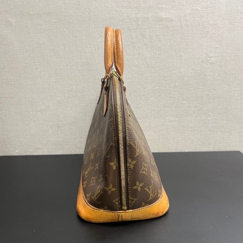 Louis Vuitton Alma PM Monogram, Gold Tone Hardware