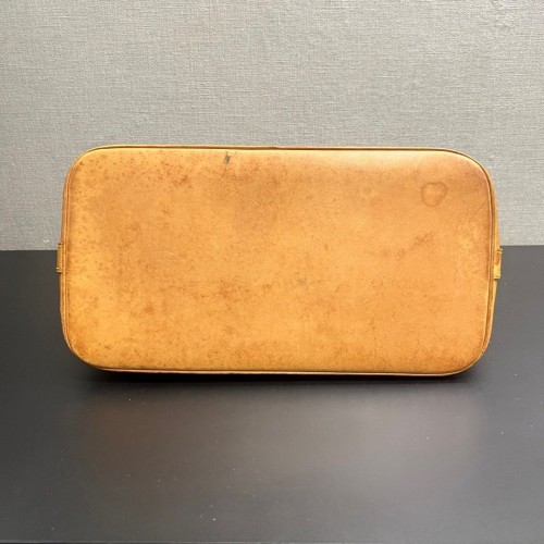 Louis Vuitton Alma PM Monogram, Gold Tone Hardware