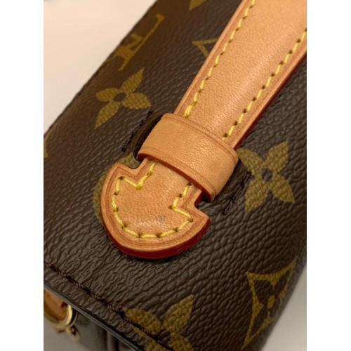 Louis Vuitton Metis Pochette East West Crossbody Bag Microchip, Gold Tone Hardware