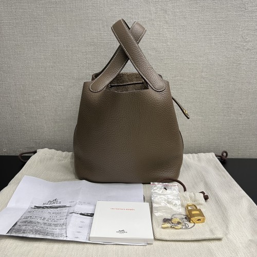 Hermes Picotin 18 Taurillon Clemence  Etoupe Stamp D