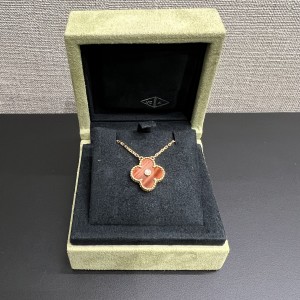 Van Cleef & Arpels Vintage Alhambra Pendant