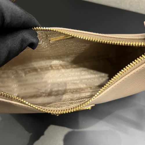 Prada Re-edition 2005 Saffiano Leather Bag