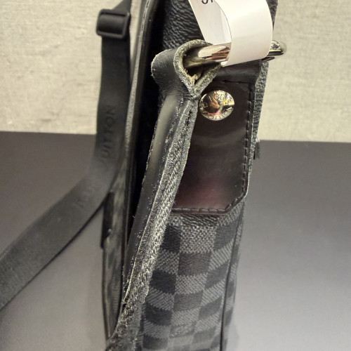 Louis Vuitton Daniel MM Messenger Bag