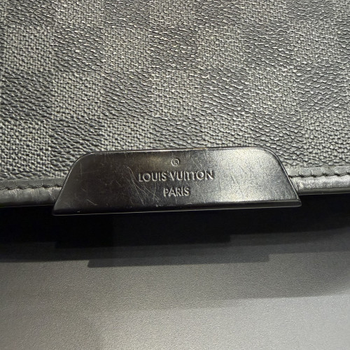 Louis Vuitton Daniel MM Messenger Bag