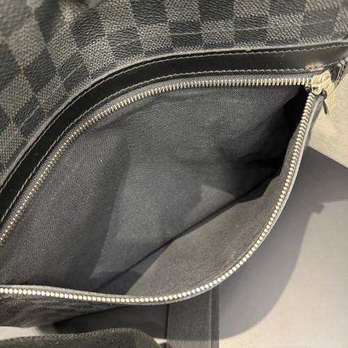Louis Vuitton Daniel MM Messenger Bag