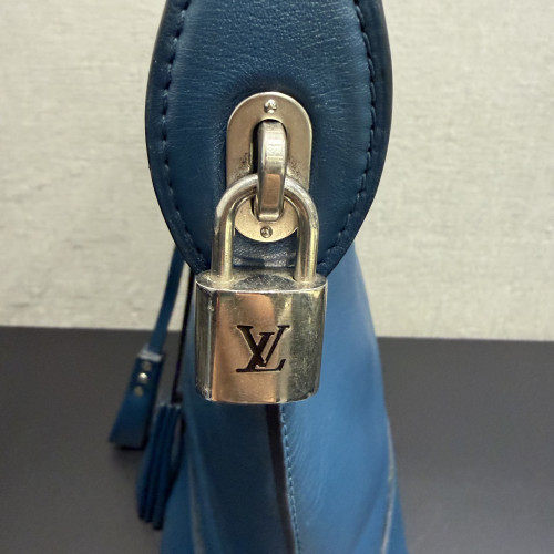 Louis Vuitton NN14 GM Bleu Cuir Nuance Bucket Bag