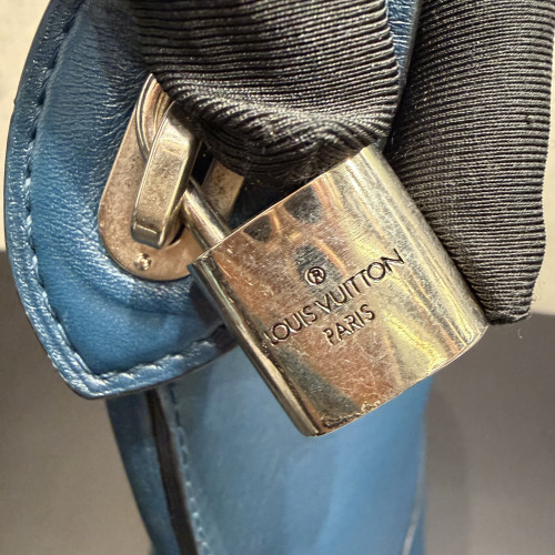 Louis Vuitton NN14 GM Bleu Cuir Nuance Bucket Bag