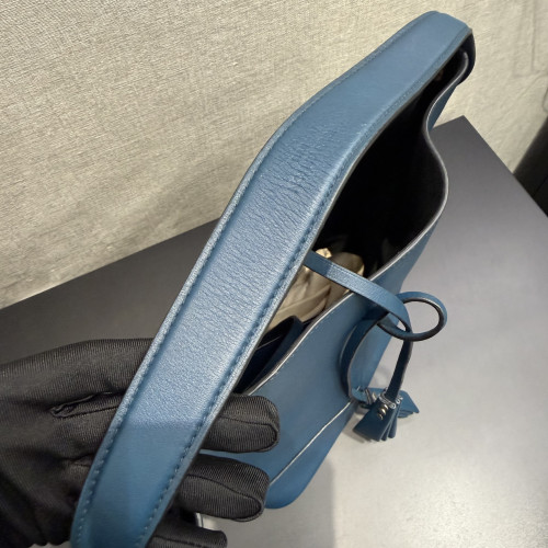 Louis Vuitton NN14 GM Bleu Cuir Nuance Bucket Bag