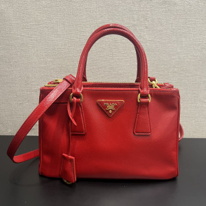 Prada Galleria Saffiano Lux Leather Bag Prada Galleria Saffiano Lux Leather Bag