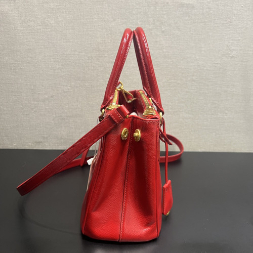 Prada Galleria Saffiano Lux Leather Bag Prada Galleria Saffiano Lux Leather Bag