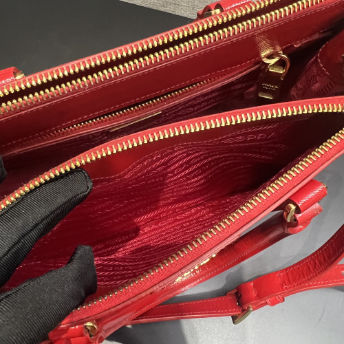 Prada Galleria Saffiano Lux Leather Bag Prada Galleria Saffiano Lux Leather Bag