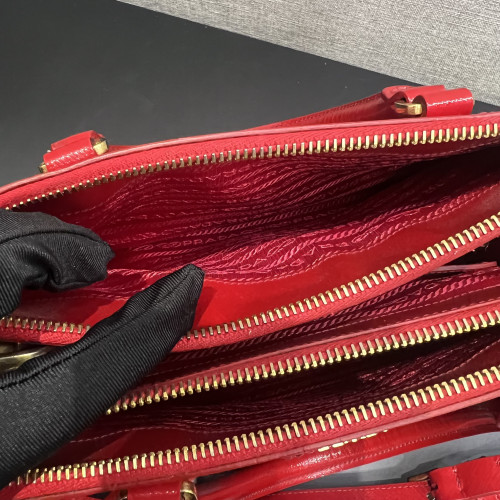 Prada Galleria Saffiano Lux Leather Bag Prada Galleria Saffiano Lux Leather Bag