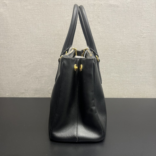 Prada Galleria Medium Saffiano Lux Leather Bag Prada Galleria Medium Saffiano Lux Leather Bag