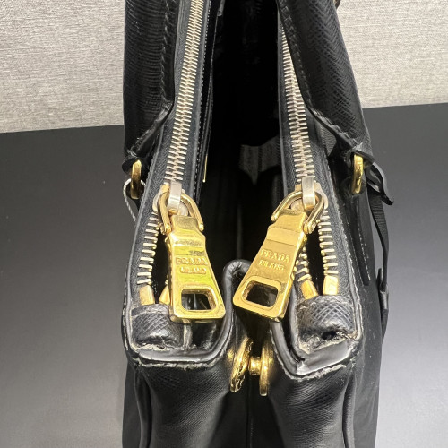 Prada Galleria Medium Saffiano Lux Leather Bag Prada Galleria Medium Saffiano Lux Leather Bag