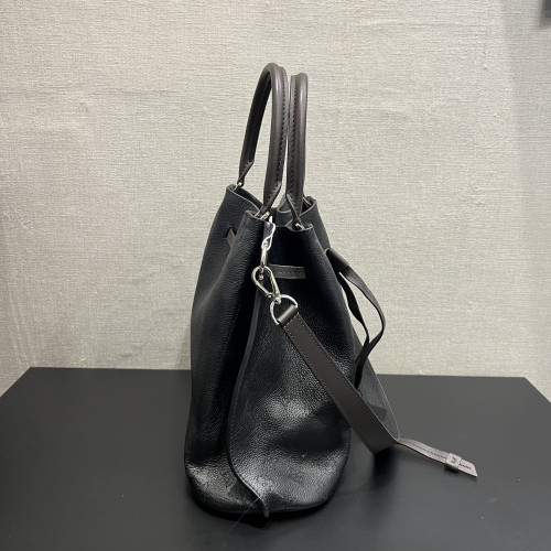 Louis Vuitton Girolata Monogram Mahina Leather Tote