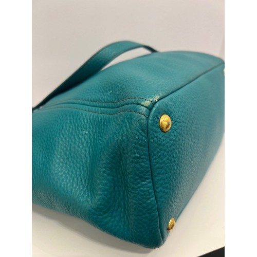 Vitello Daino Shoulder Bag, Gold Tone Hardware