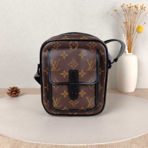 Preloved Louis Vuitton Christopher Wearable Wallet-DS60912085-DV