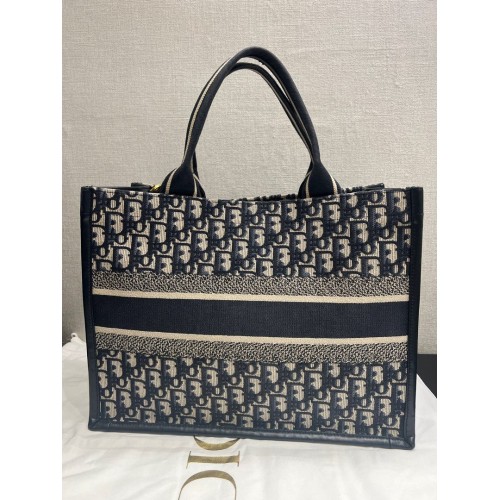 Dior Book Tote Medium with strap