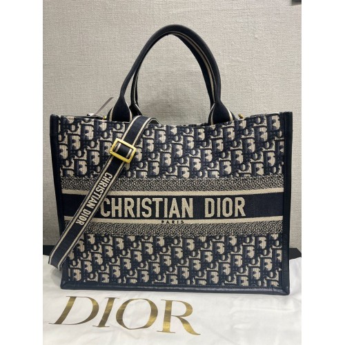 Dior Book Tote Medium with strap