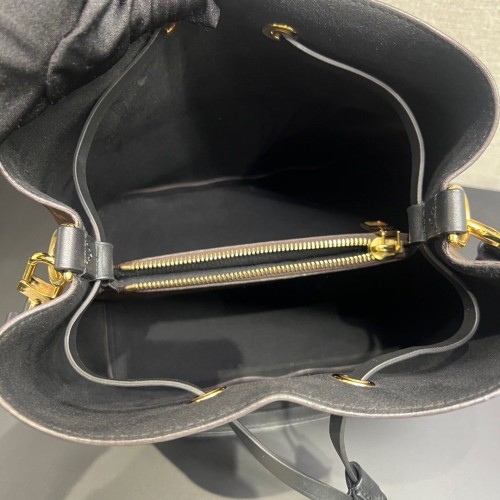 Louis Vuitton NéoNoé MM Monogram Black