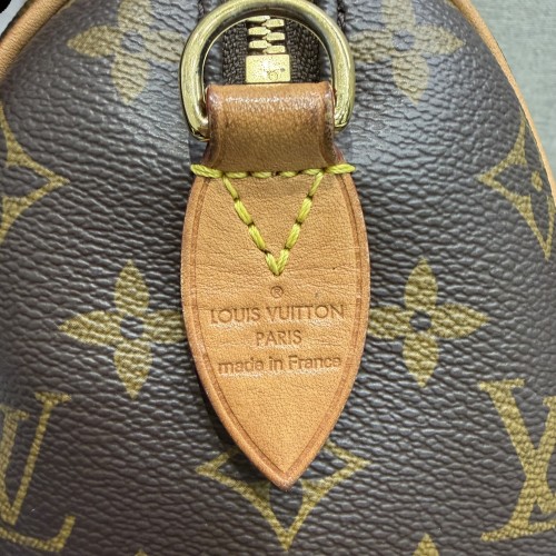 Louis Vuitton Speedy Bandoulière 20 Handbag
