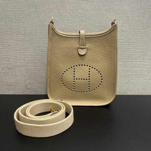 Hermès Mini Evelyne 16 Taurillon Clémence Leather Bag