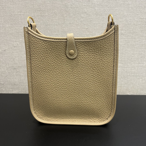 Hermès Mini Evelyne 16 Taurillon Clémence Leather Bag
