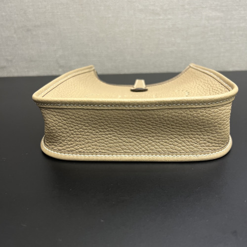 Hermès Mini Evelyne 16 Taurillon Clémence Leather Bag