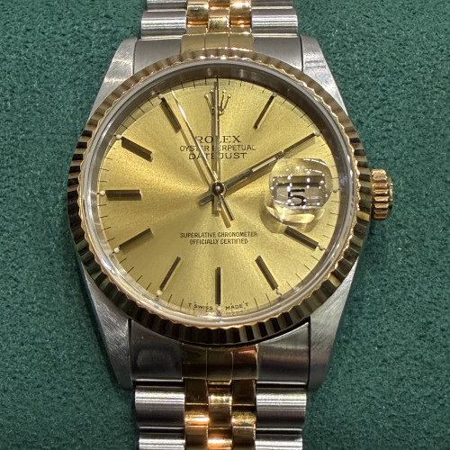 Rolex Datejust 36mm, Ref.16233 in Champagne Gold Dial