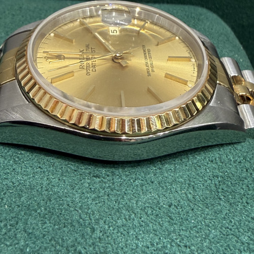 Rolex Datejust 36mm, Ref.16233 in Champagne Gold Dial