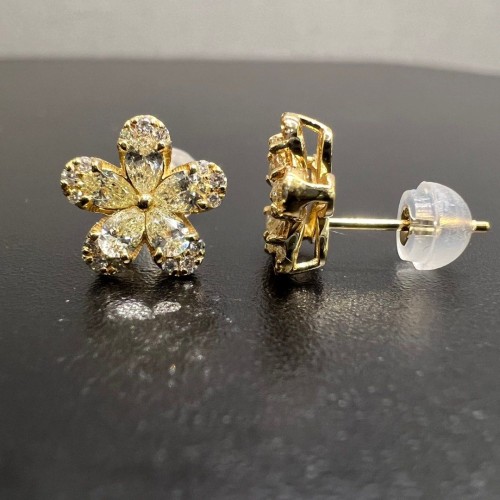 Asherée WG88 DIAMOND EARRING, K18YG 1.67gms, DIA 0.7cts 
