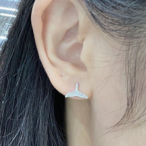 Asherée  WG96 DIAMOND EARRING, K18WG 0.55gms, DIA 0.12cts 