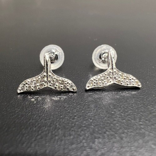 Asherée  WG96 DIAMOND EARRING, K18WG 0.55gms, DIA 0.12cts 
