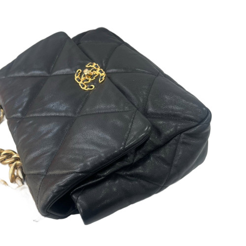 Chanel Quilted Medium 19 Flap Lambskin Black