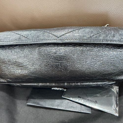 Yves Saint Laurent Medium Niki Chain Pull Up Leather Black Yves Saint Laurent Medium Niki Chain Pull Up Leather Black