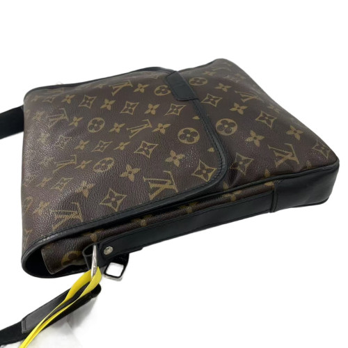 Louis Vuitton Messenger Monogram Brown Black