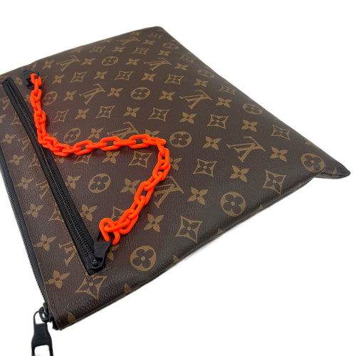Louis Vuitton Clutch Monogram Brown