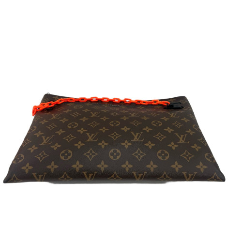 Louis Vuitton Clutch Monogram Brown