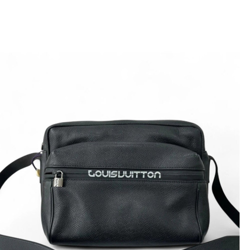 Louis Vuitton Outdoor Messenger PM Calfskin Black