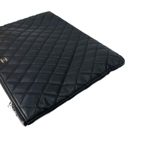Chanel Quilted Clutch Lambskin Black