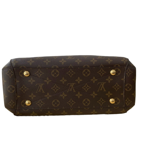 Louis Vuitton Montaigne MM Monogram Brown