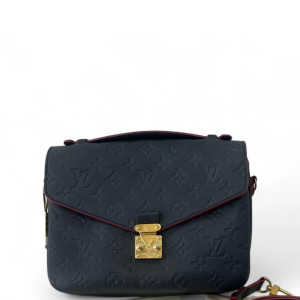 Louis Vuitton Pochette Metis Empreinte Monogram Blue Louis Vuitton Pochette Metis Empreinte Monogram Blue